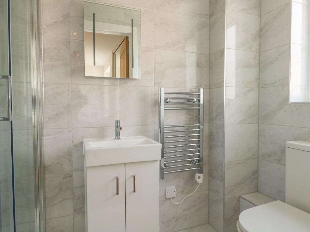 Harbourside Haven Apartment 1 韦茅斯 外观 照片